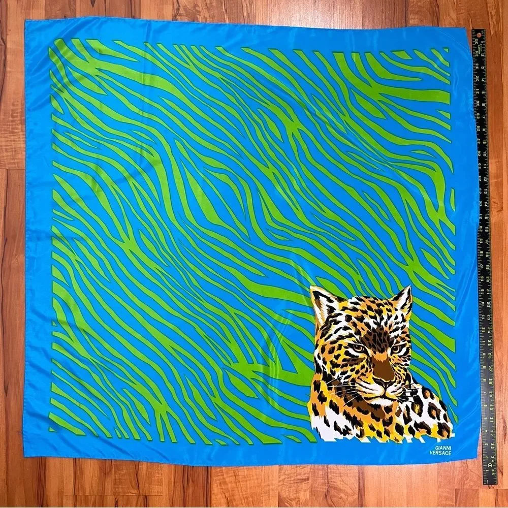 Versace Vibrant Leopard Silk Scarf 🔥🔥🔥